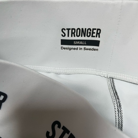 Stronger Print Leggings NWOT - Picture 2 of 5